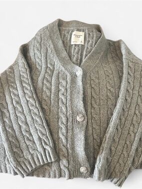 Abercrombie & Fitch Light Gray Cable Knit Button Cardigan